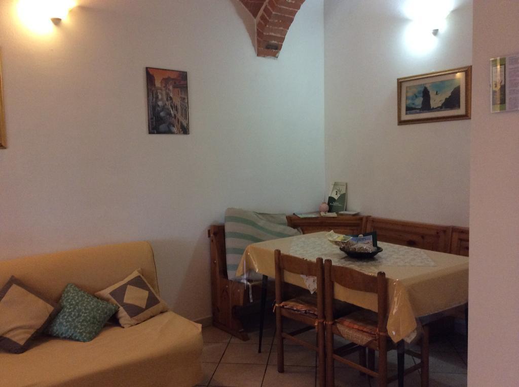 Agriturismo Susanna E Atria Bibbona Habitación foto